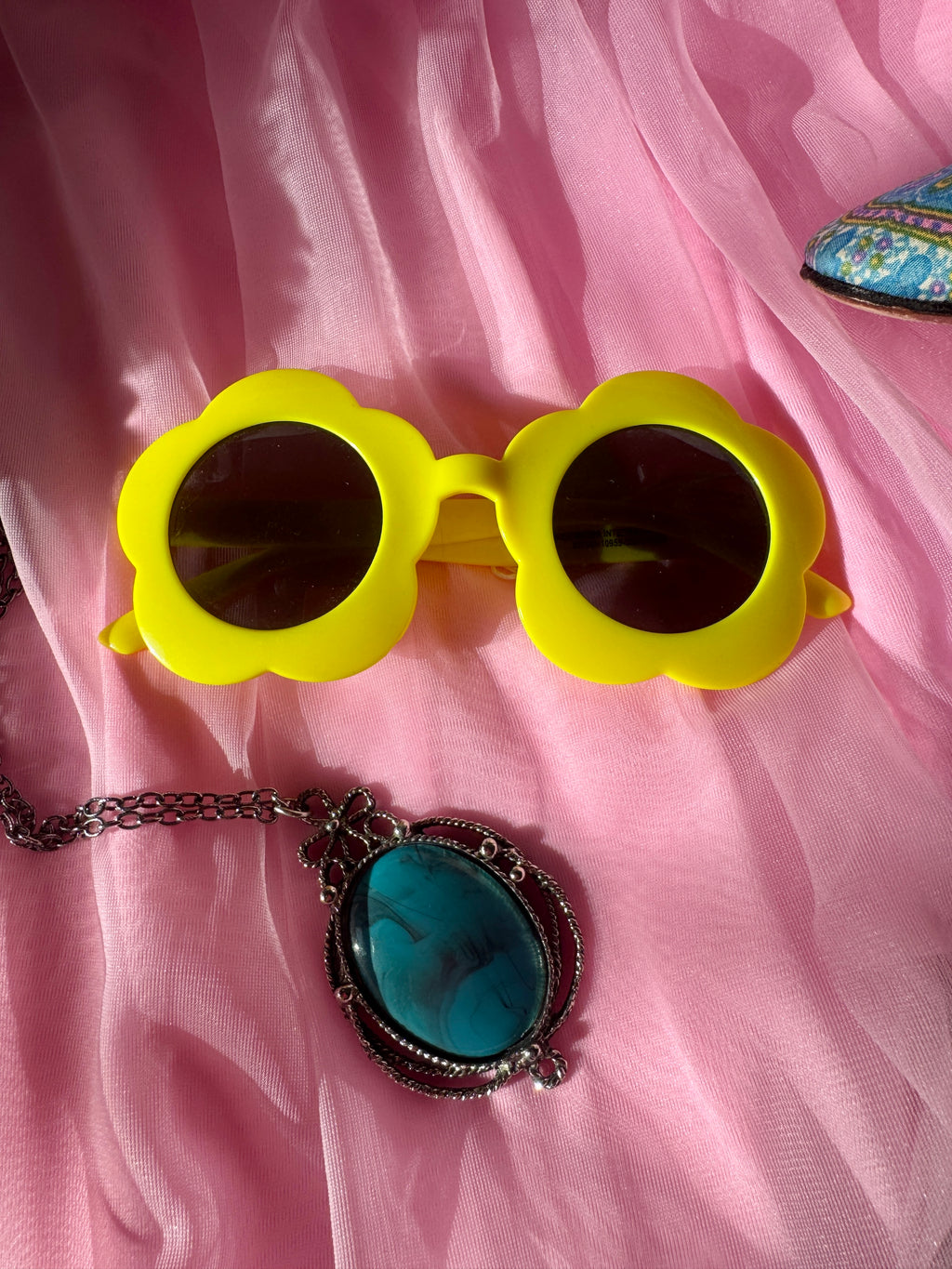 Yellow Daisy Sunnies