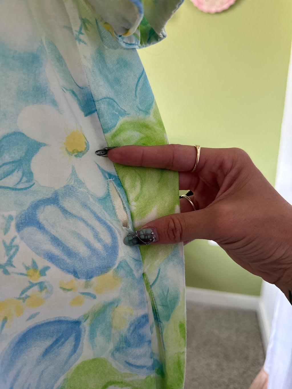 60s Floral Button Up Housecoat