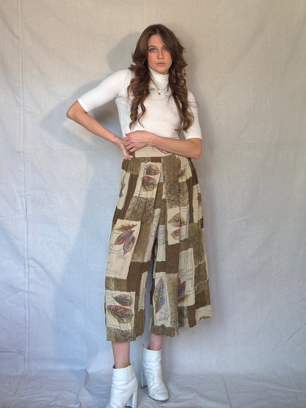 80s Muted Green Leaf Wide Leg Pants