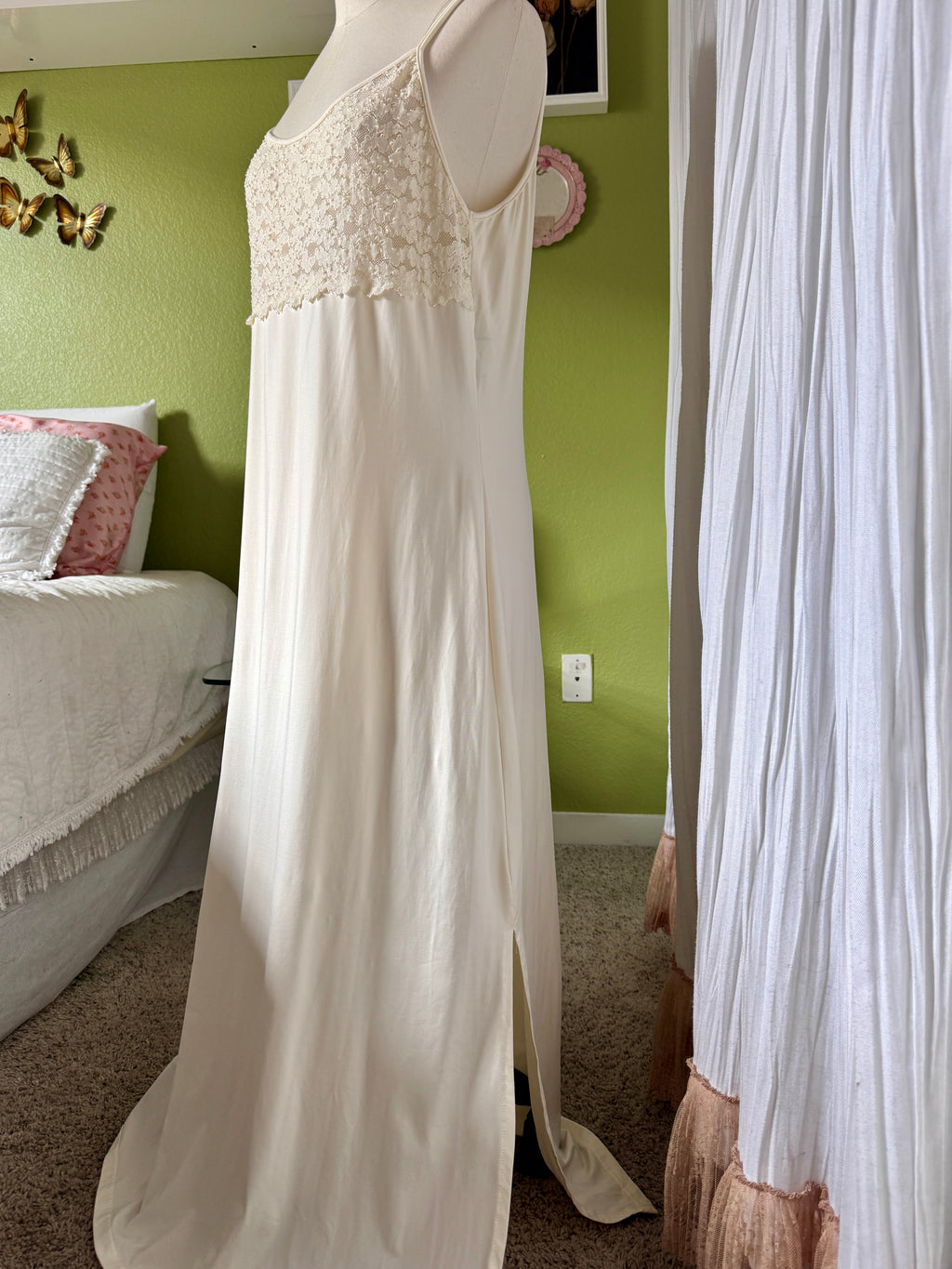 90s Cream Lace Scoop Neck Backless Whimsygoth Maxi Dress