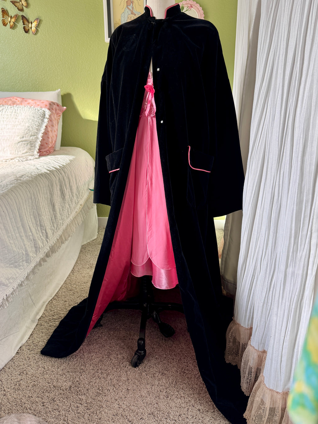 50s Black Velvet Pink Lined Smoking Jacket Duster Coat