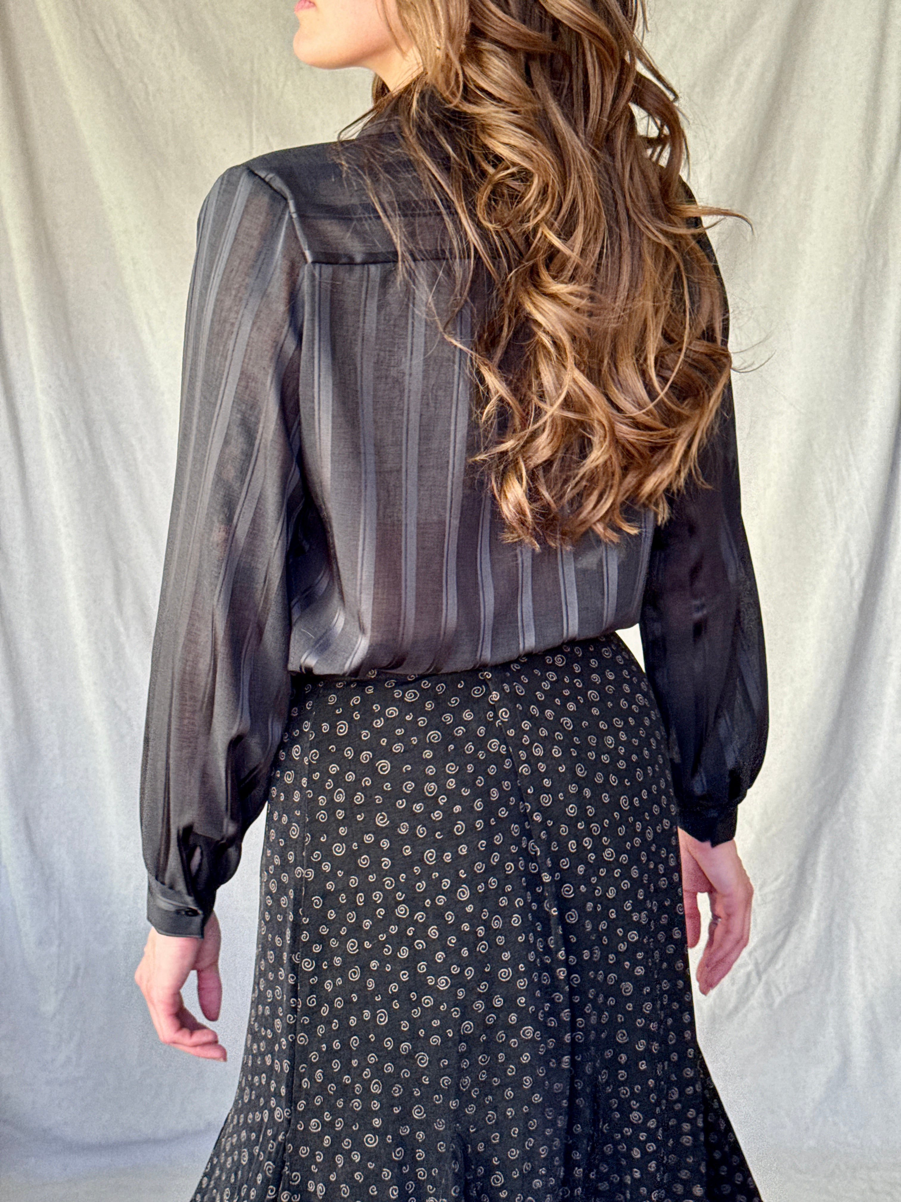 90s Black Swirl Print Midi Skirt