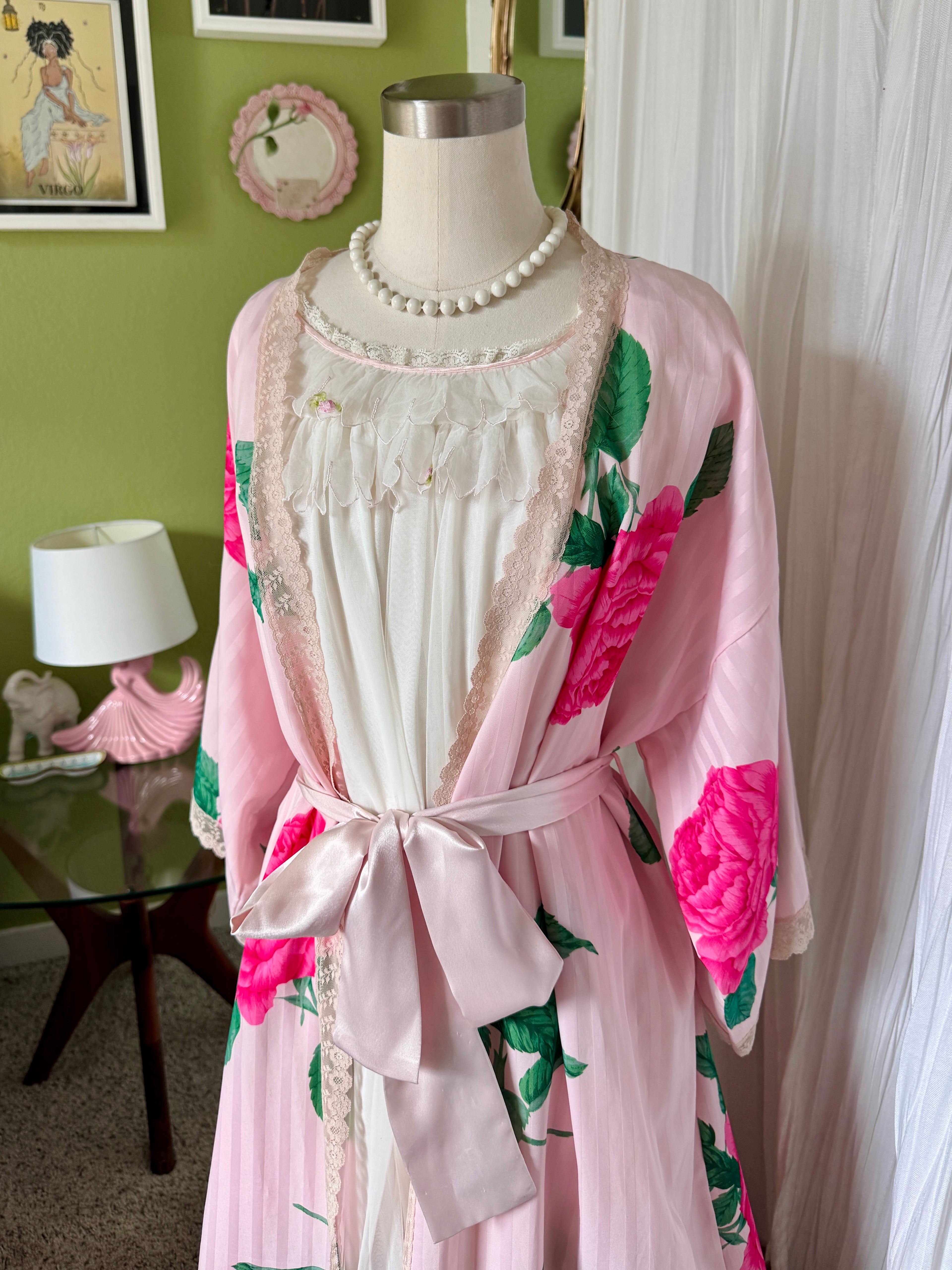 80s Baby Pink Floral Print Lace Trim Givenchy Robe (Made in USA)