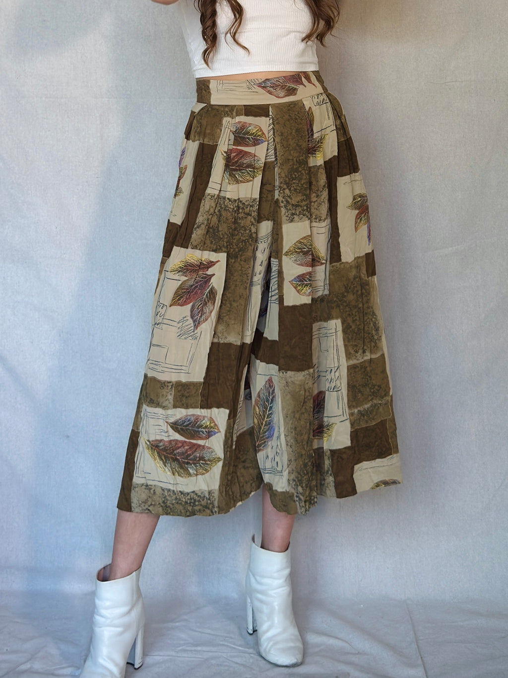 80s Muted Green Leaf Wide Leg Pants