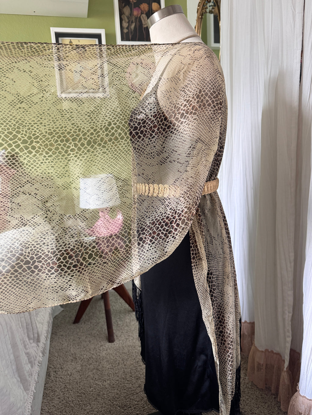 Snakeskin Print Sheer Fringe Kimono/Wrap (Modern)