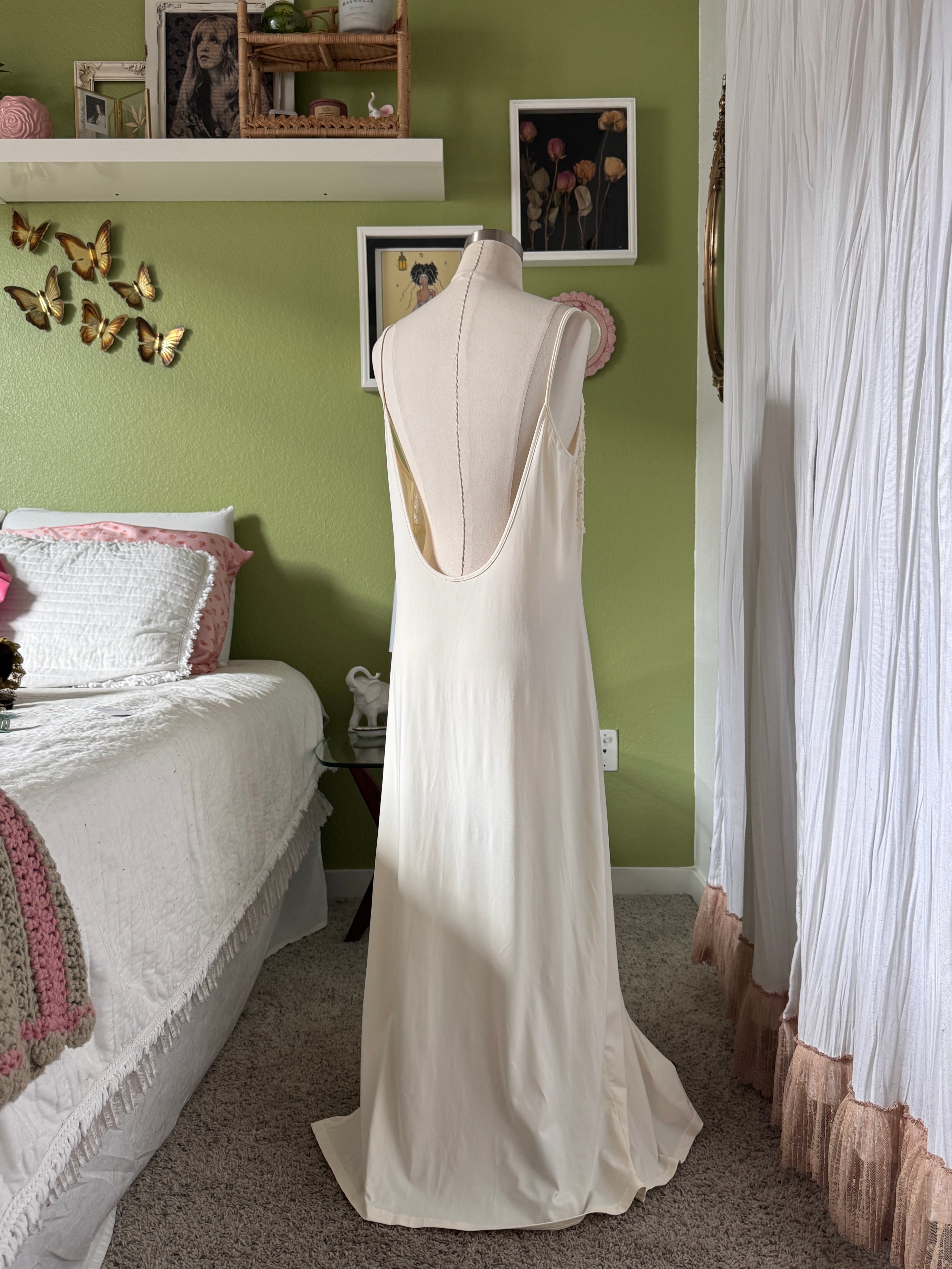 90s Cream Lace Scoop Neck Backless Whimsygoth Maxi Dress