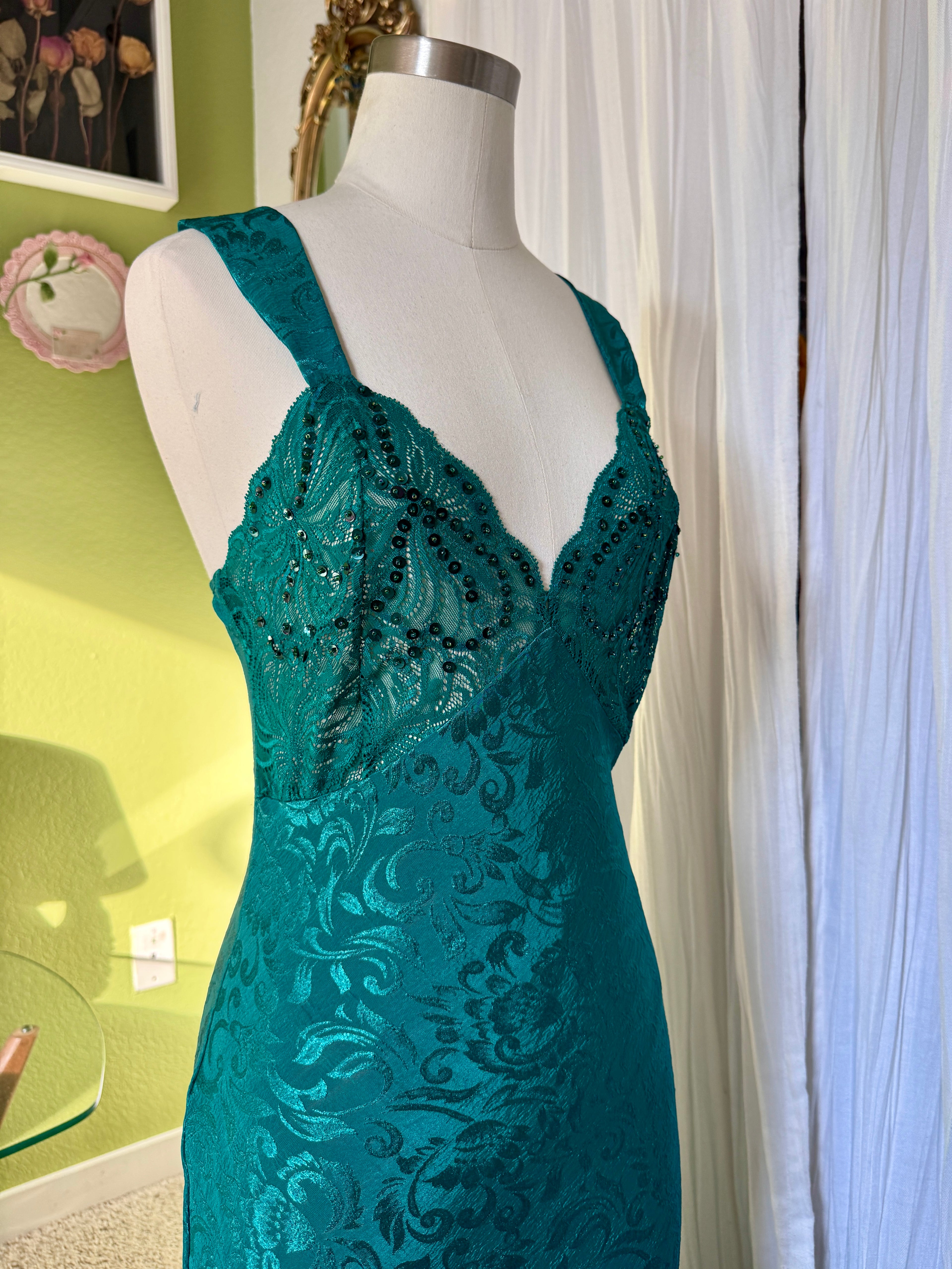 80s Emerald Green Victoria’s Secret Jacquard Beaded Lace Mermaid Slip Dress