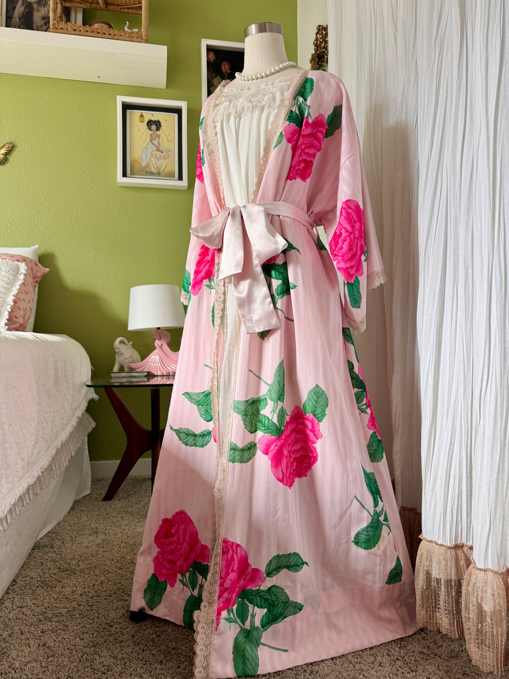 80s Baby Pink Floral Print Lace Trim Givenchy Robe (Made in USA)