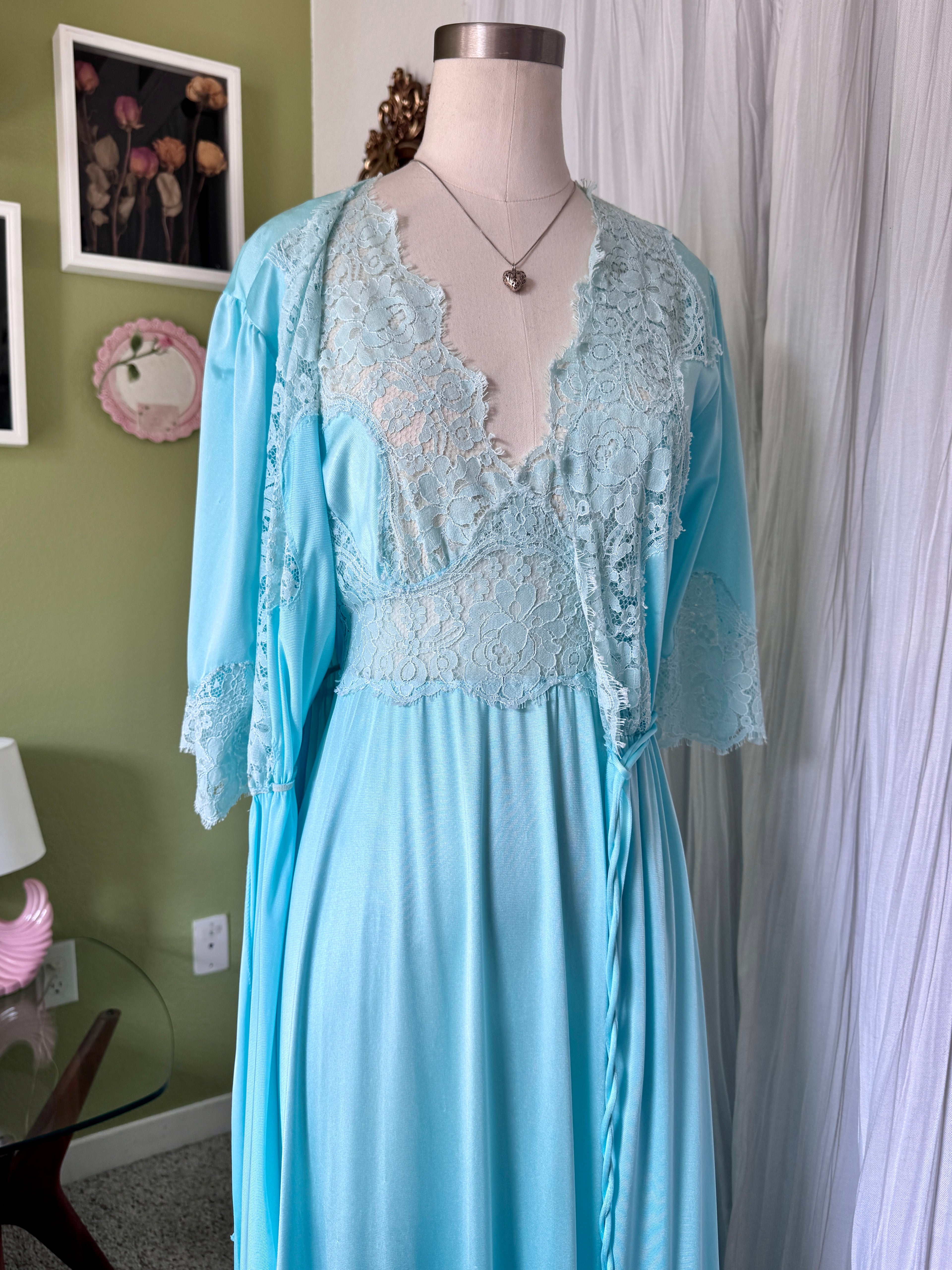 70s Turquoise Blue Nylon Neglige & Peignoir Set