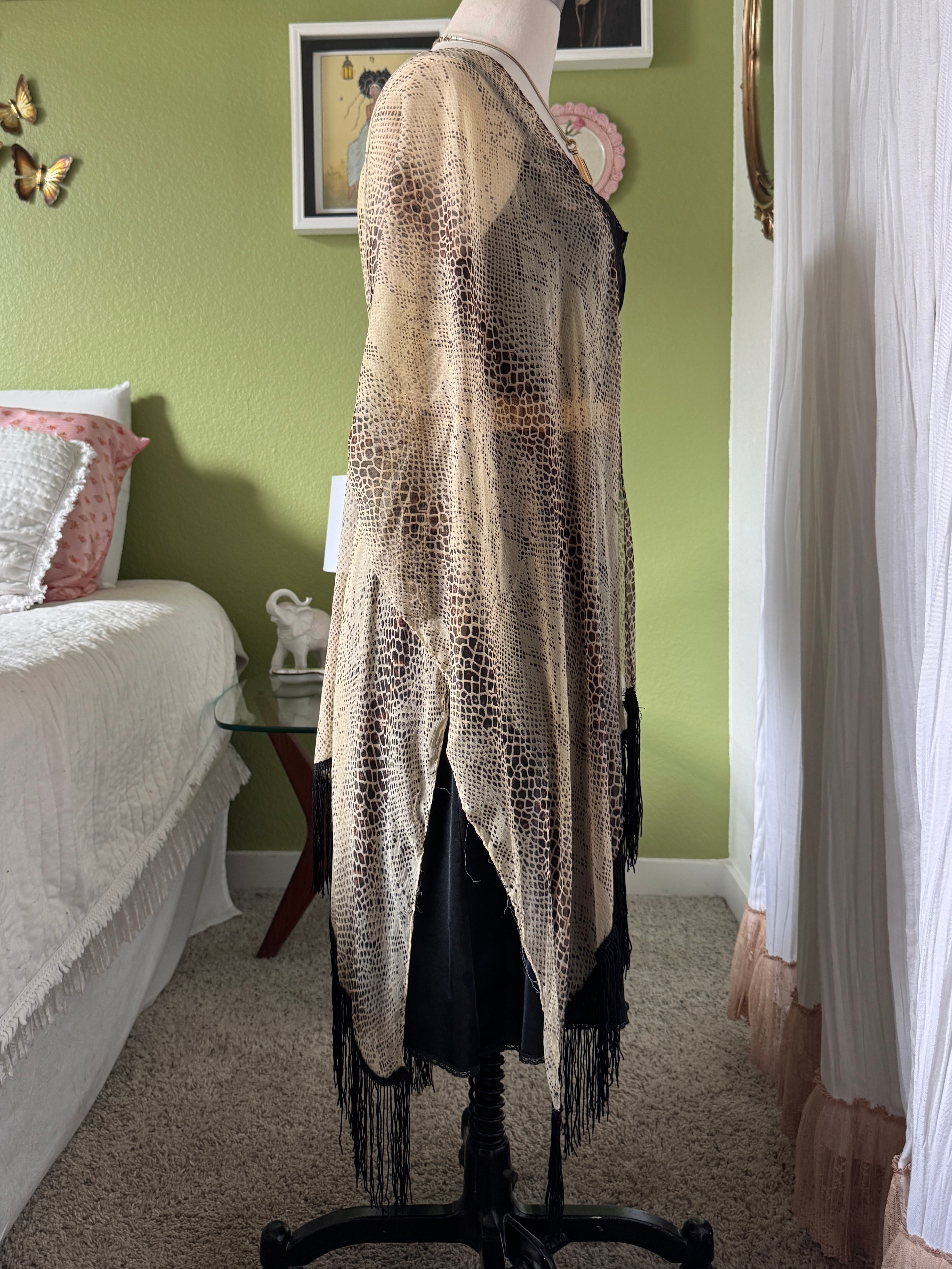Snakeskin Print Sheer Fringe Kimono/Wrap (Modern)