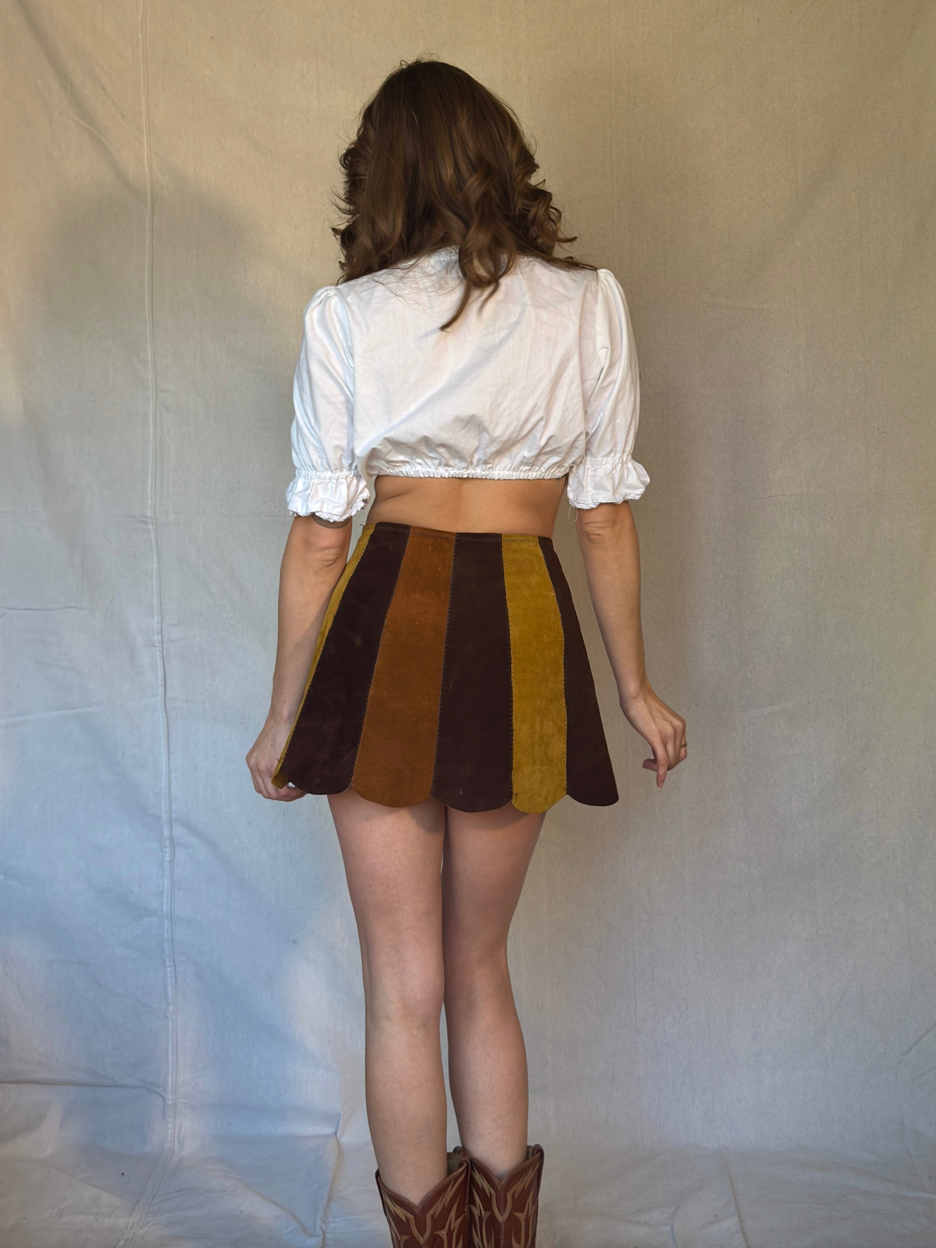 70s Style White Dirndl Crop Top (Modern)