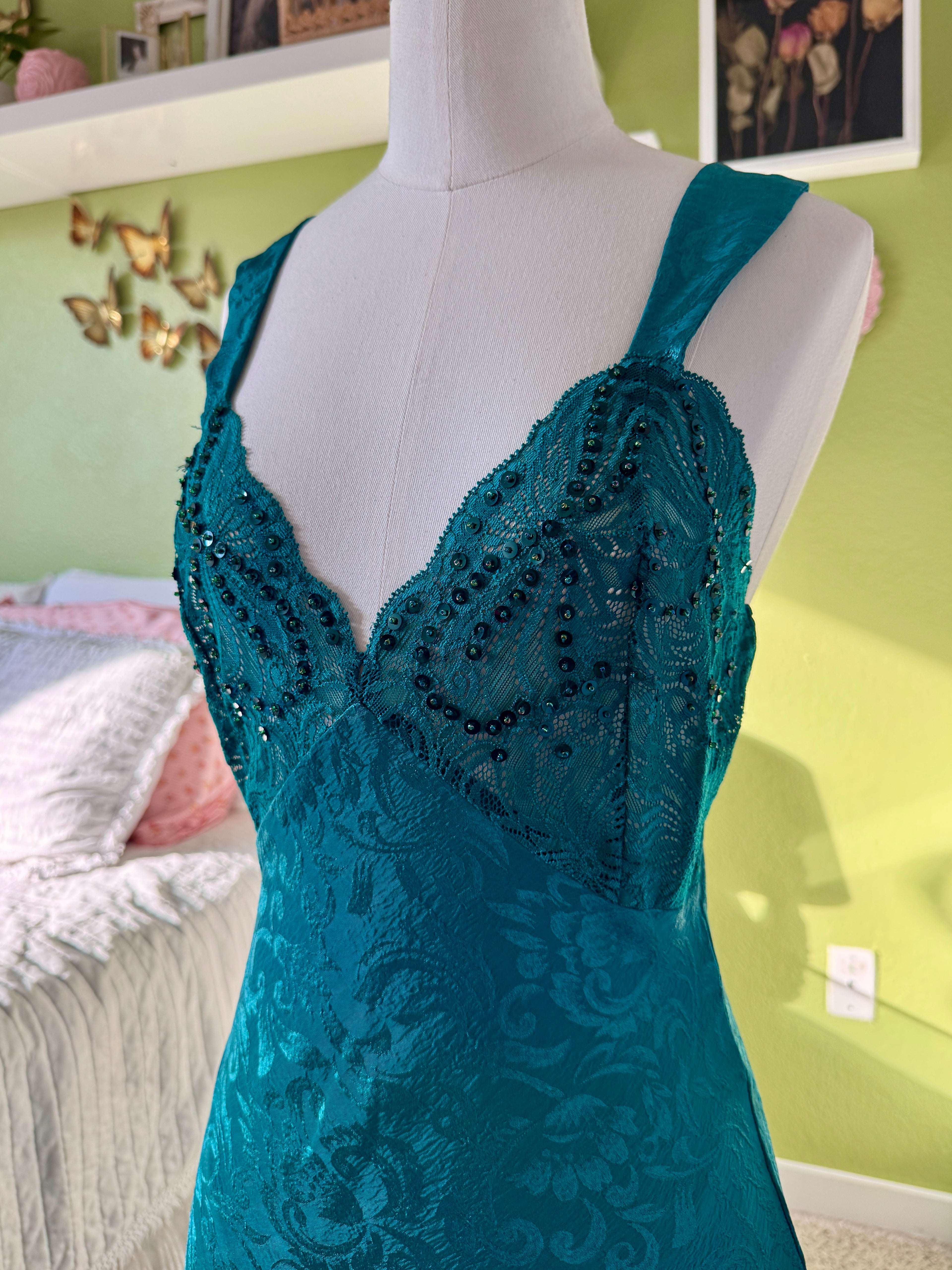 80s Emerald Green Victoria’s Secret Jacquard Beaded Lace Mermaid Slip Dress