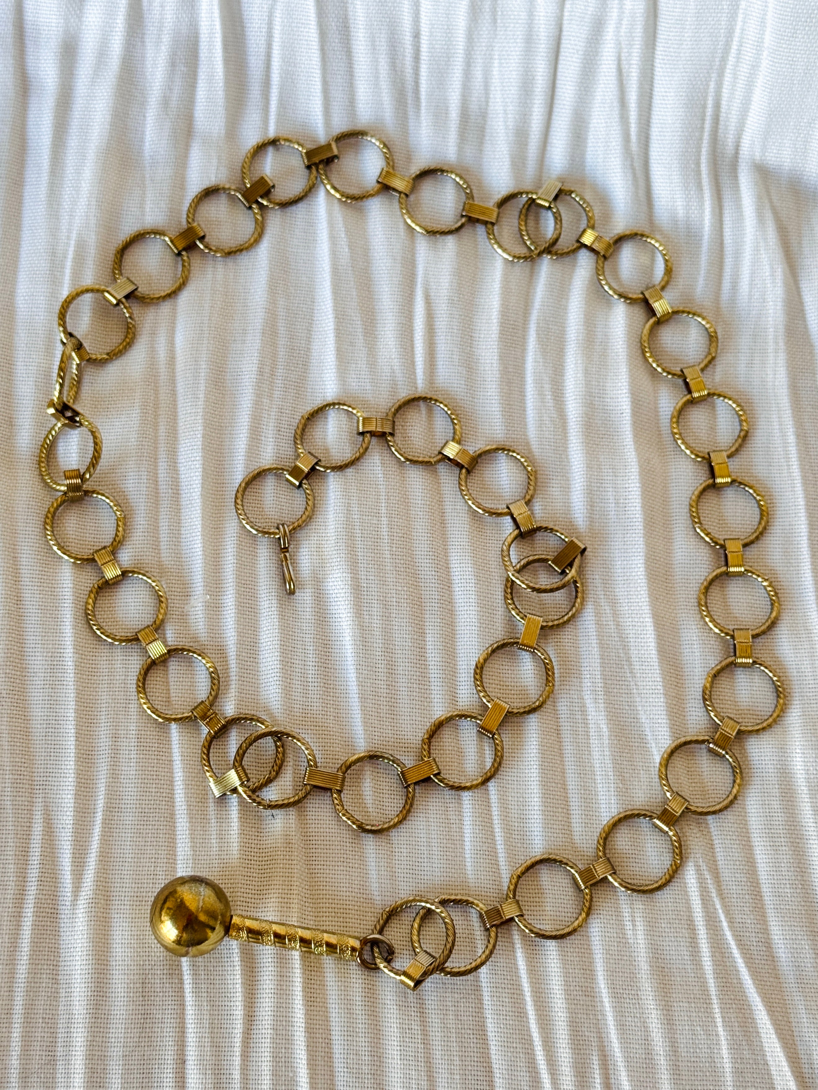 Vintage Gold O-Ring Chain Belt