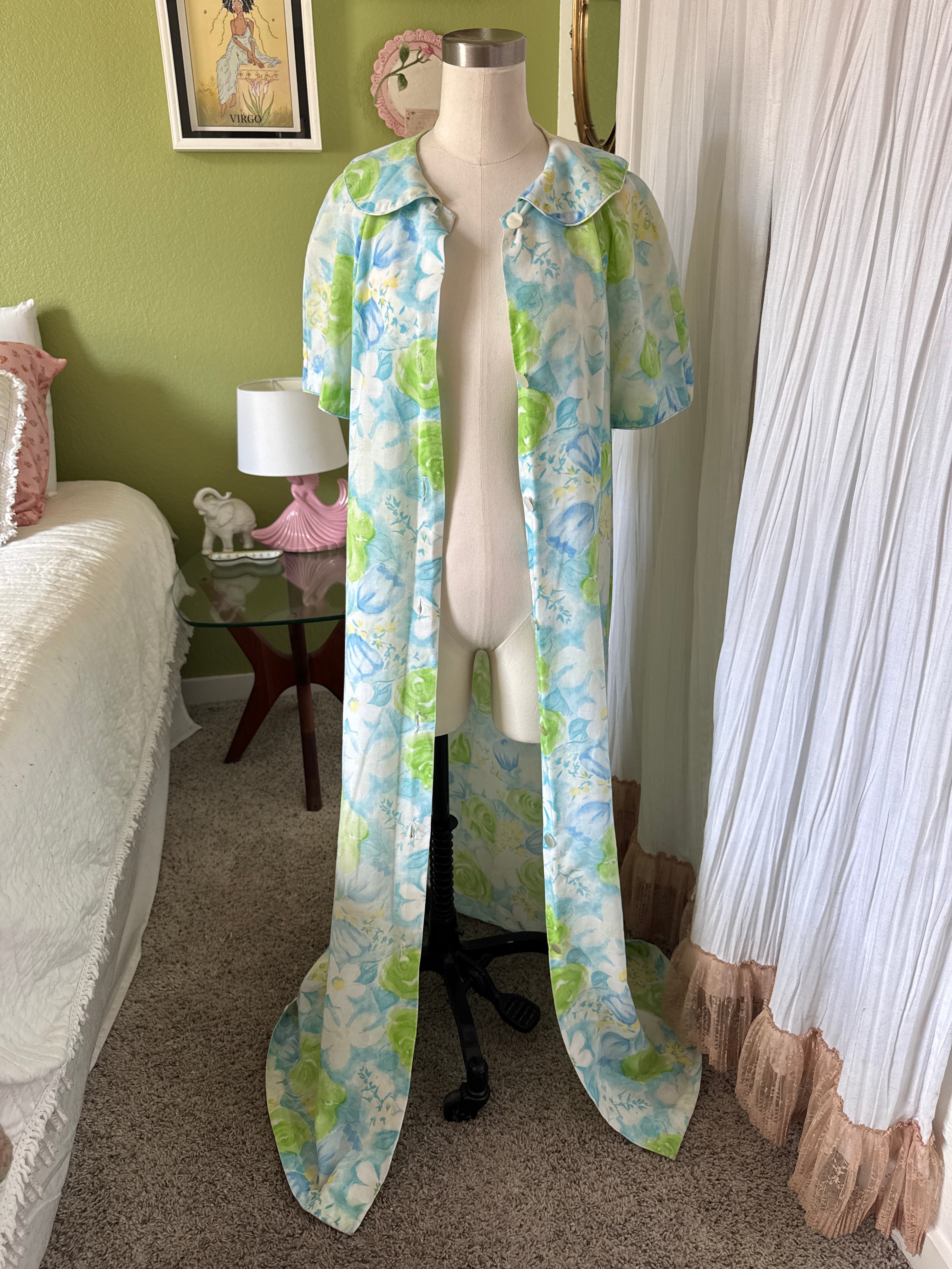 60s Floral Button Up Housecoat