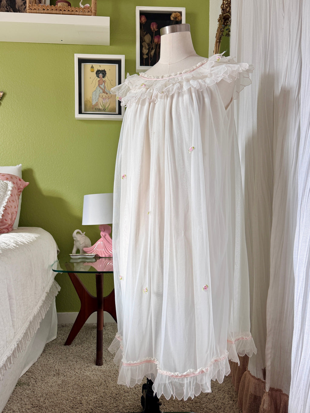 60s White Dreamy Rosette & Lace Babydoll Slip Dress