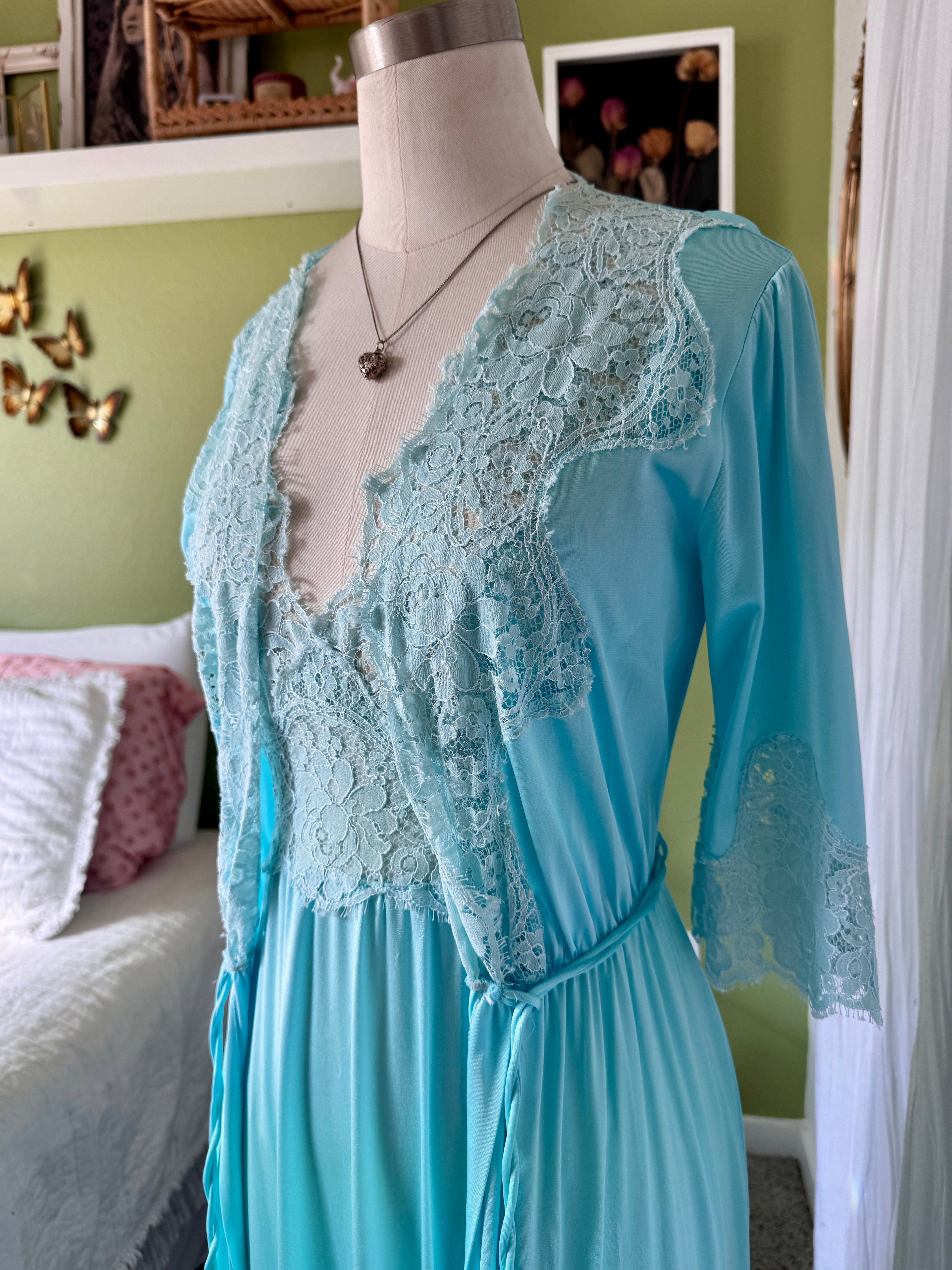 70s Turquoise Blue Nylon Neglige & Peignoir Set
