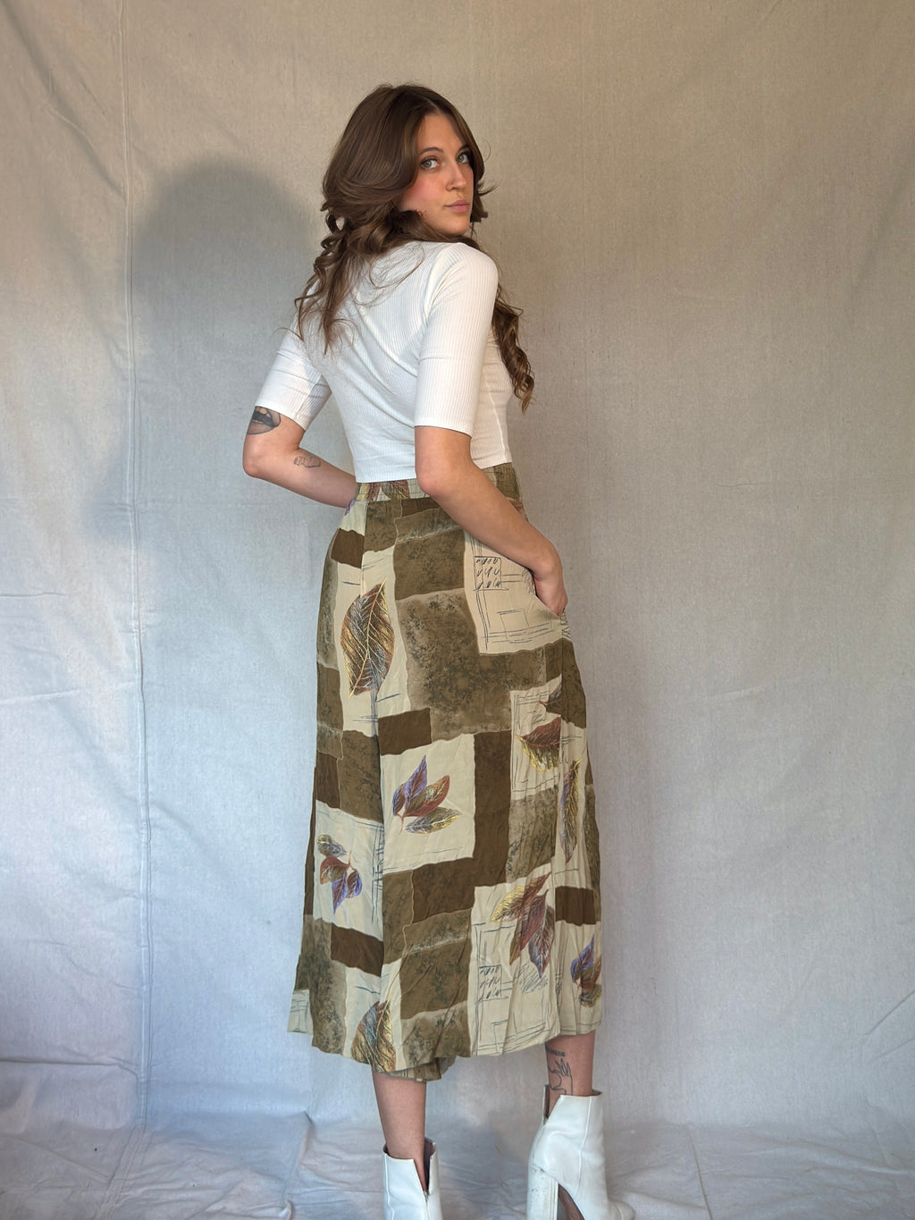 80s Muted Green Leaf Wide Leg Pants