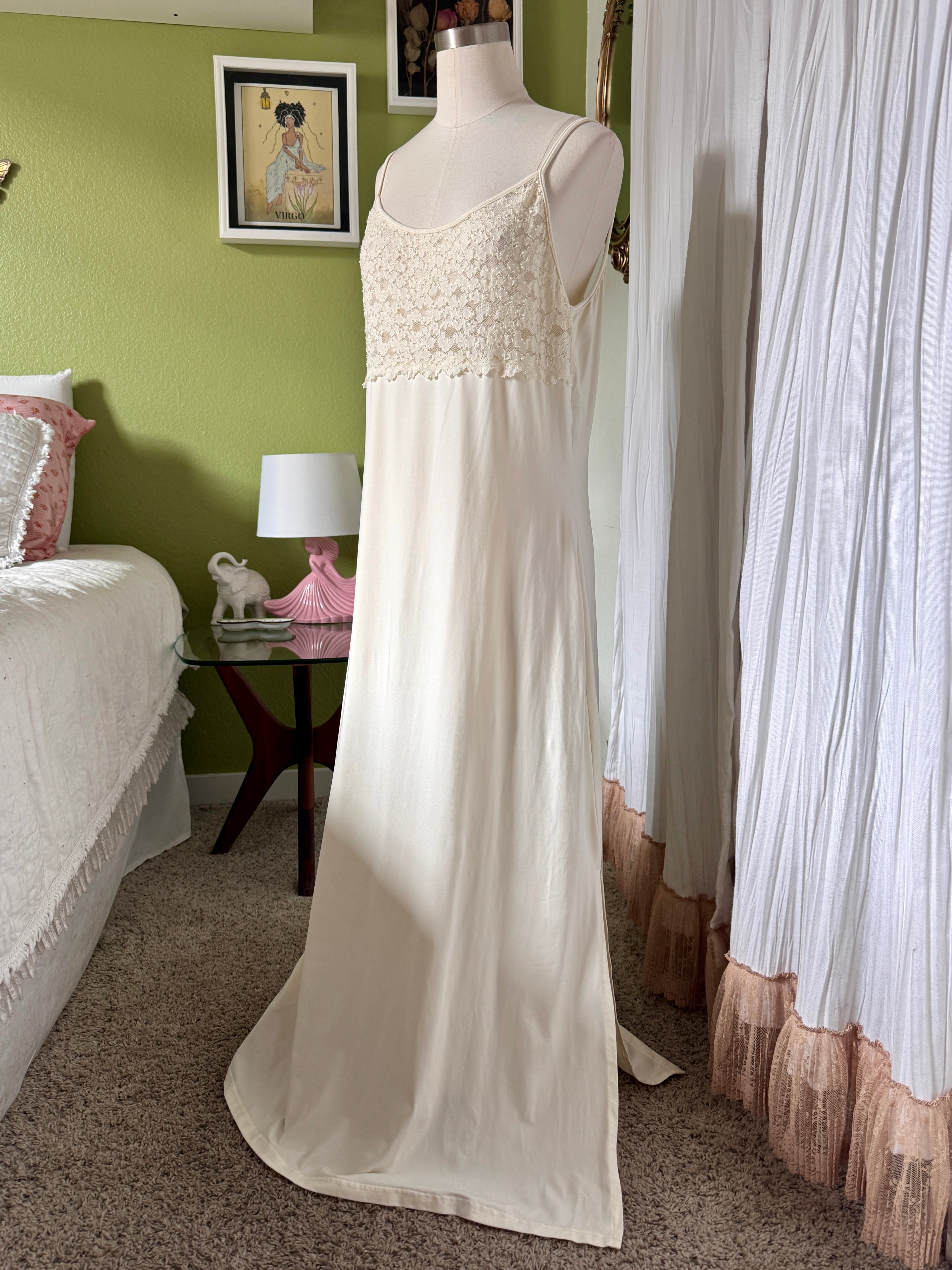90s Cream Lace Scoop Neck Backless Whimsygoth Maxi Dress