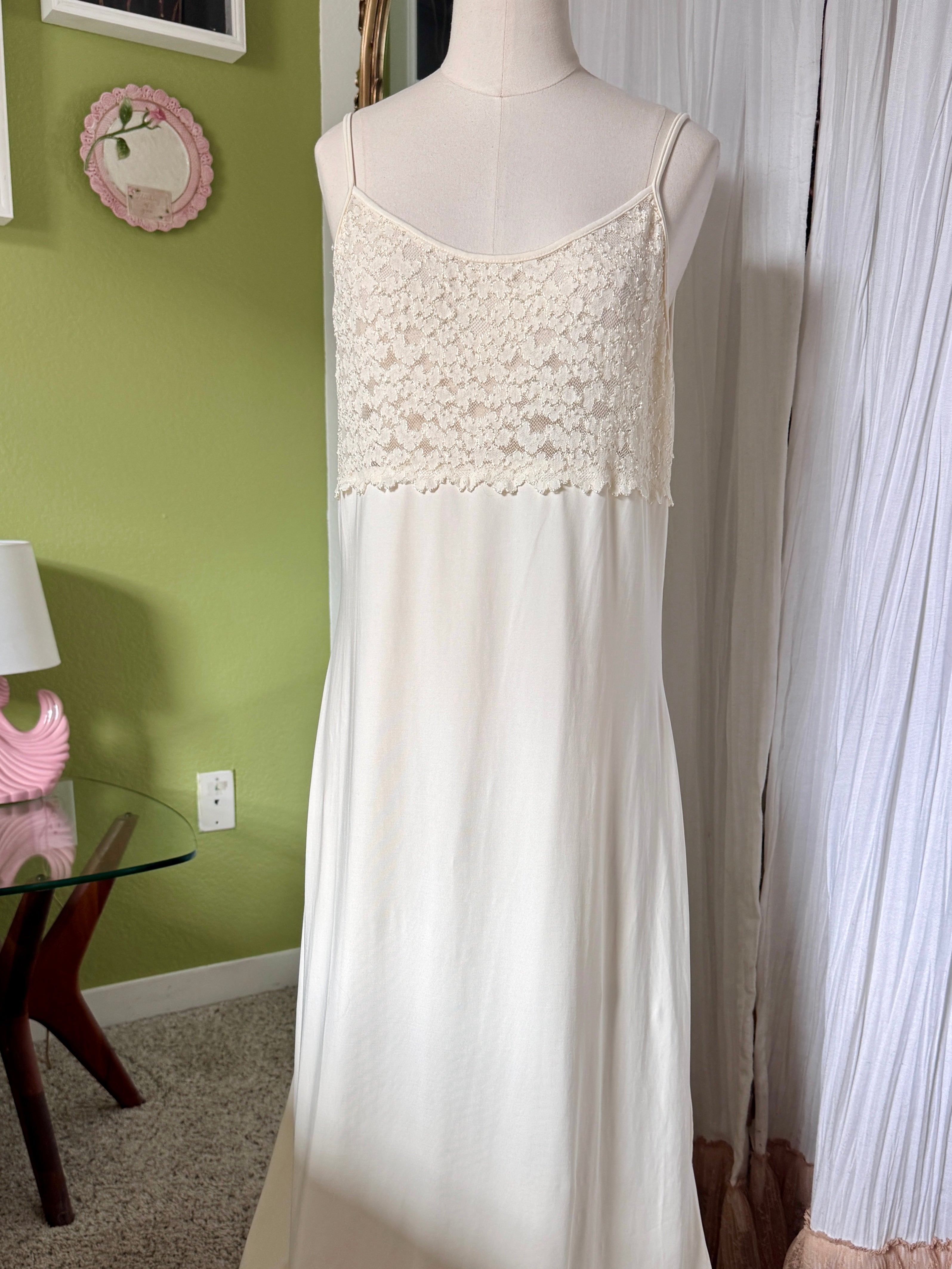 90s Cream Lace Scoop Neck Backless Whimsygoth Maxi Dress